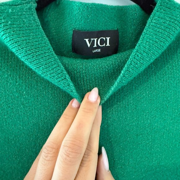 Vici Amsterdam Mock Neck Sweater | Kelly Green | Size Large - Picture 2 of 4